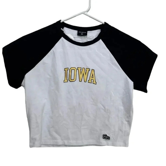 NWT Hype And Voice "IOWA" White Short Sleeve Crop Top Size Medium - Picture 1 of 5